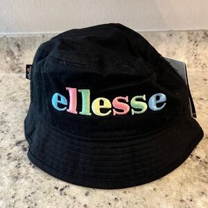Women’s NWT Ellesse bucket hat